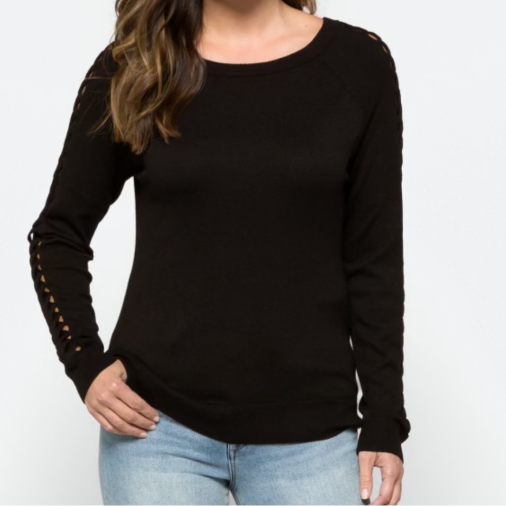 Lety & Me Black Sweater with Braided Sleeves: Medium